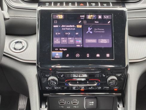 New 2025 Jeep Grand Cherokee L Laredo w/ Luxury Tech Group I image 14