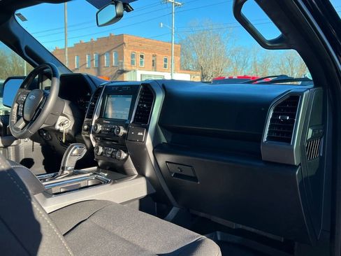 Used 2018 Ford F150 XLT w/ Equipment Group 302A Luxury image 22