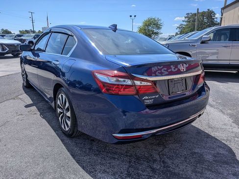 Used 2017 Honda Accord Hybrid Sedan image 3