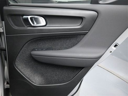 Used 2024 Volvo XC40 Recharge Plus w/ Protection Package Premier image 26