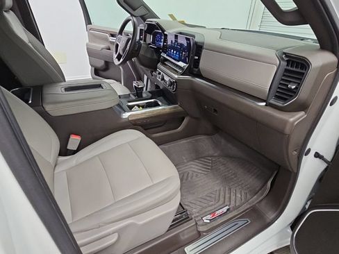 Certified 2022 Chevrolet Silverado 1500 RST w/ All Star Edition Plus AWD/4WD image 39