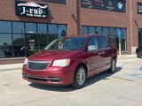 Used 2013 Chrysler Town & Country Touring-L w/ Driver Convenience Group image 2