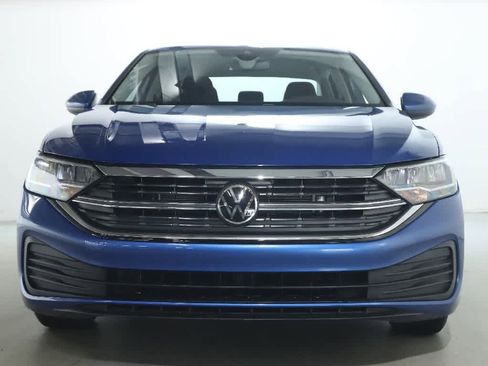 Used 2023 Volkswagen Jetta S image 5