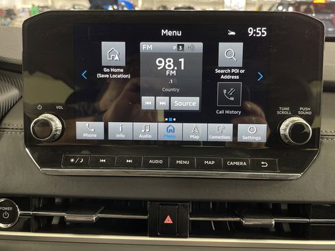 Used 2025 Mitsubishi Outlander SE image 24