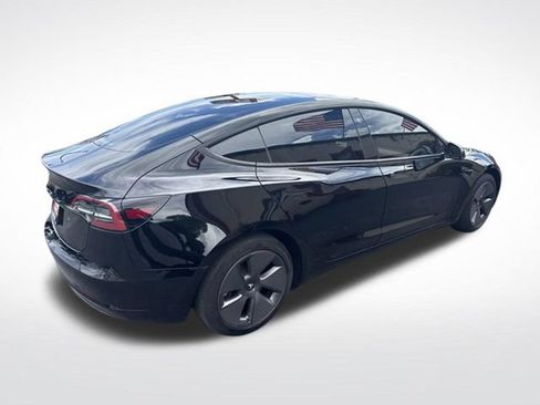 Used 2023 Tesla Model 3 Standard Range RWD image 3