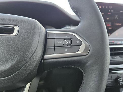 New 2026 Jeep Compass Latitude AWD/4WD image 15