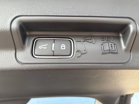 New 2026 Ford Explorer Active RWD image 29