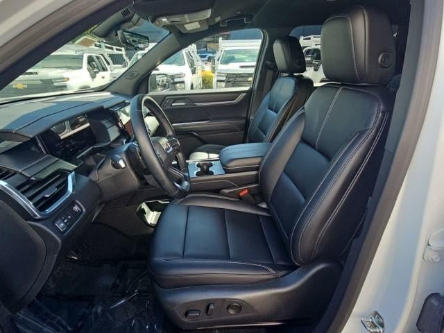 Used 2026 GMC Acadia Elevation w/ Elevation Premium Package FWD image 18