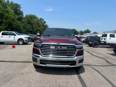 Used 2025 RAM 1500 Laramie AWD/4WD image 12