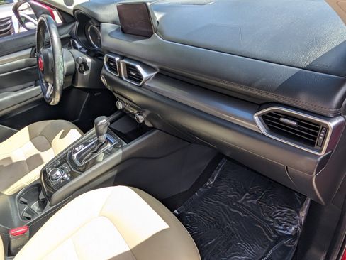 Used 2017 MAZDA CX-5 Touring w/ Preferred Equipment Package image 21