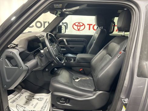 Used 2022 Land Rover Defender 90 X-Dynamic SE image 19