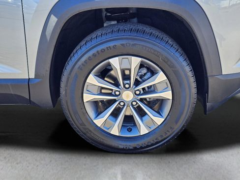 Used 2025 Chevrolet Equinox LT image 6