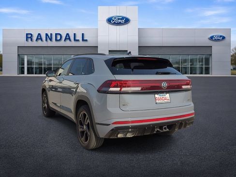 Used 2025 Volkswagen Atlas Cross Sport SEL R-Line AWD/4WD image 4