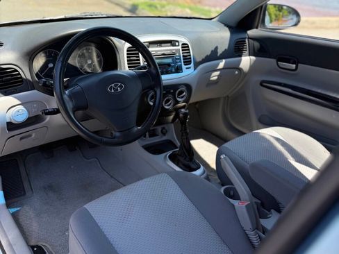 Used 2007 Hyundai Accent SE FWD image 12