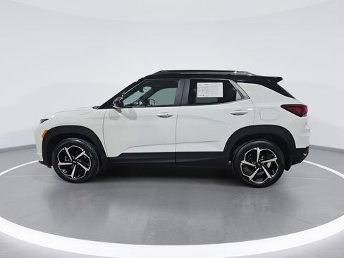 Certified 2023 Chevrolet TrailBlazer RS w/ Sun and Liftgate Package AWD/4WD image 7