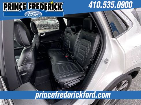 Used 2023 Ford Escape Platinum w/ Premium Technology Package image 25