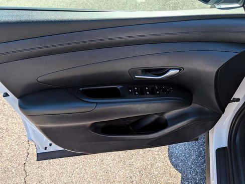 Used 2025 Hyundai Tucson SEL FWD image 8