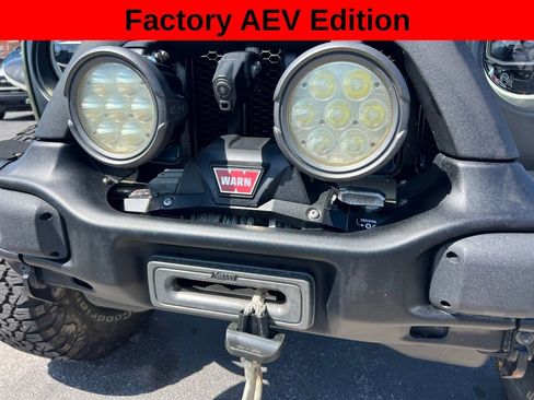 Used 2021 Jeep Wrangler Unlimited Rubicon AWD/4WD image 3