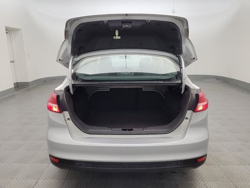 Used 2018 Ford Focus SE image 29