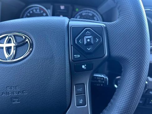 Used 2023 Toyota Tacoma TRD Sport w/ Technology Package AWD/4WD image 19