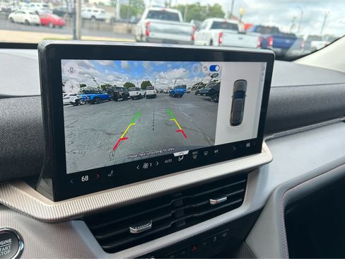 New 2026 Ford Explorer Active AWD/4WD image 28