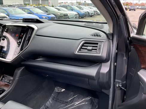 Used 2024 Subaru Ascent Touring AWD/4WD image 19