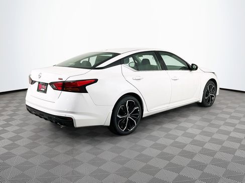 New 2025 Nissan Altima 2.5 SR image 29