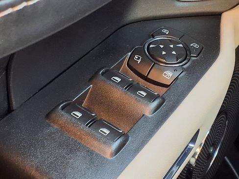 Used 2021 Ford Expedition Max Platinum image 13