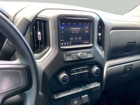 Used 2020 Chevrolet Silverado 1500 Custom w/ Infotainment Package RWD image 7