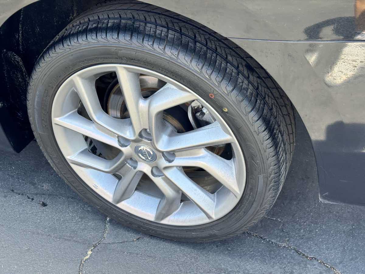 Used 2013 Nissan Sentra SR w/ Driver Pkg FWD image 22