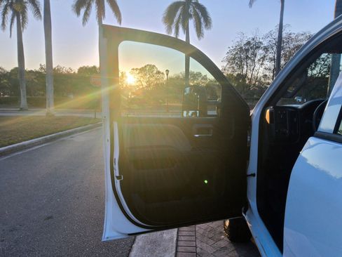 Used 2017 Chevrolet Silverado 3500 W/T image 10