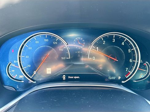 Used 2019 BMW 750i xDrive w/ Executive Package AWD/4WD image 41
