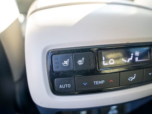 Used 2024 Hyundai Palisade Calligraphy image 18