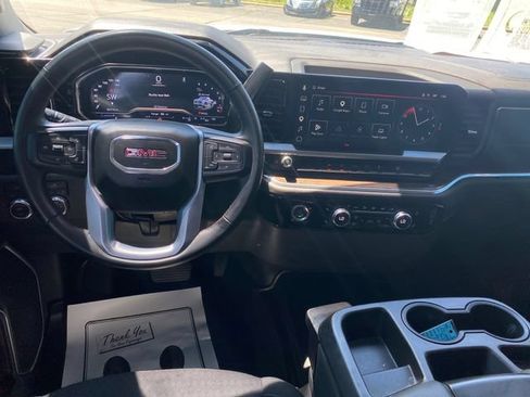 Used 2023 GMC Sierra 1500 Elevation AWD/4WD image 7
