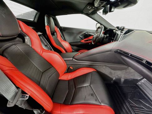 Used 2025 Chevrolet Corvette E-Ray AWD/4WD image 40
