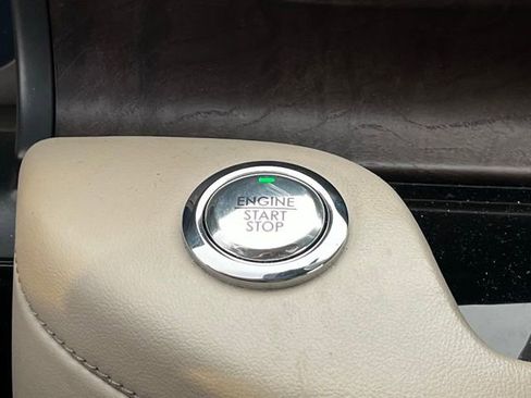 Used 2023 Lincoln Aviator Reserve w/ Equipment Group 201A image 24