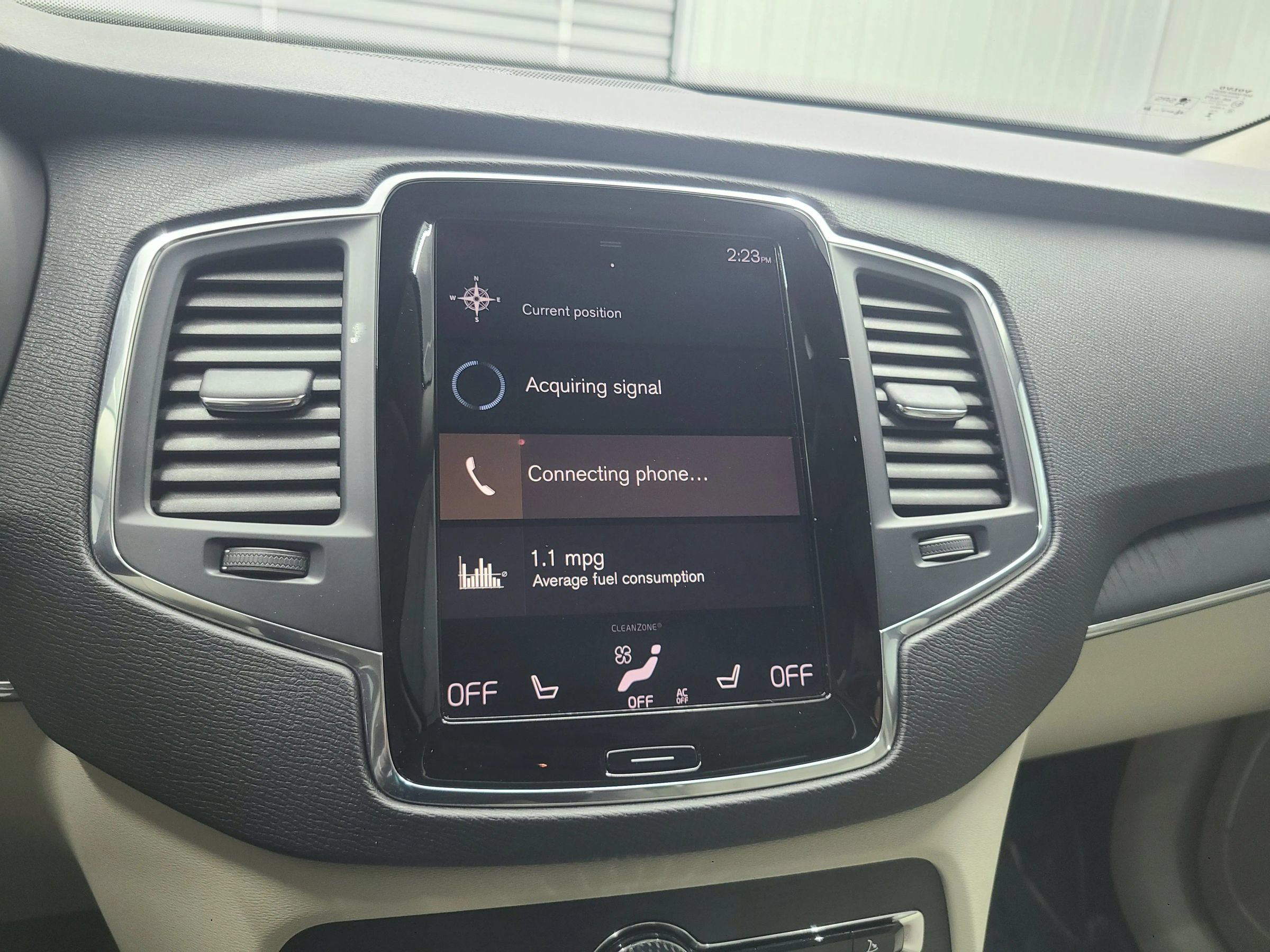 Used 2020 Volvo XC90 T6 Momentum AWD/4WD image 28