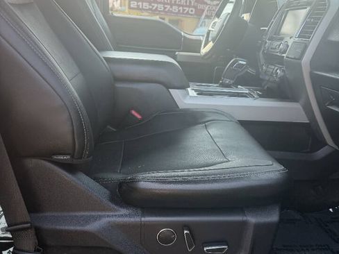 Used 2015 Ford F150 Lariat w/ Equipment Group 502A Luxury AWD/4WD image 3