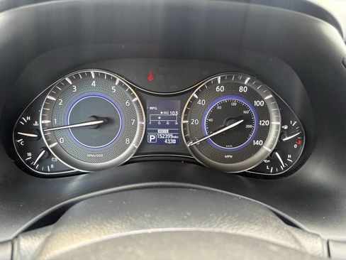Used 2014 INFINITI QX80 4WD w/ Theater Package image 2