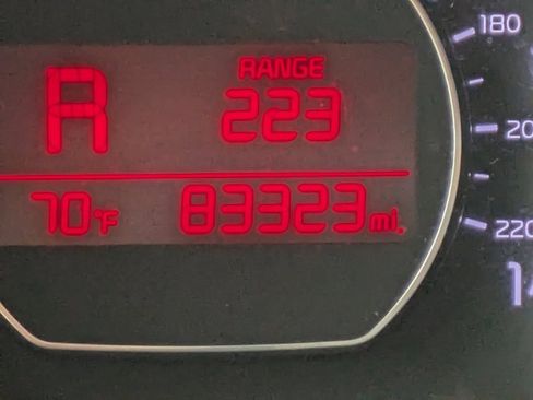 Used 2015 Kia Soul + image 23