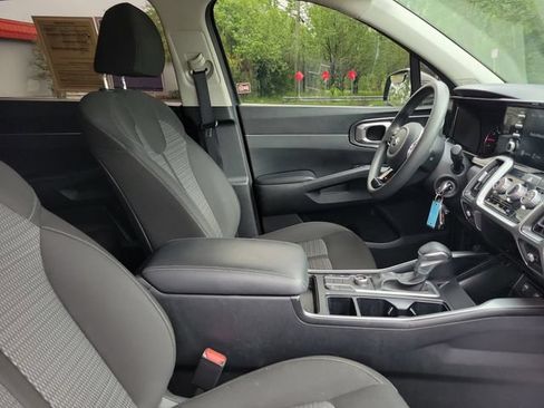 Used 2021 Kia Sorento LX AWD/4WD image 35
