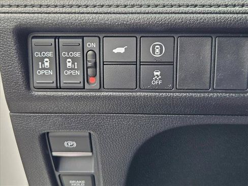 Used 2024 Honda Odyssey EX-L image 13