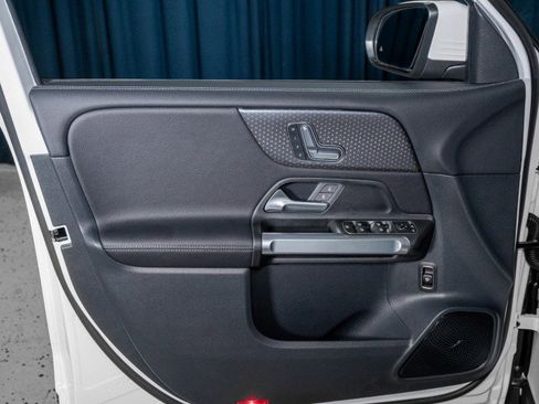 New 2026 Mercedes-Benz GLB 250 image 12