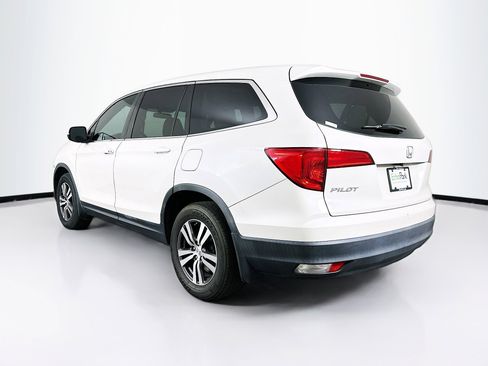 Used 2017 Honda Pilot EX image 5
