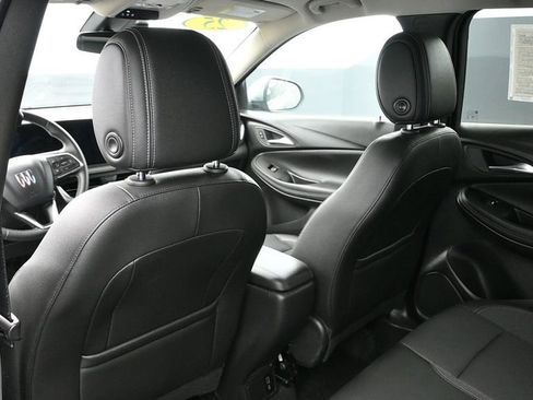 Used 2025 Buick Encore GX Preferred FWD image 23