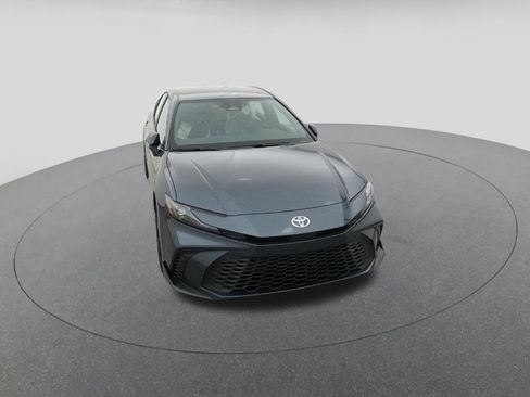 New 2026 Toyota Camry SE image 14