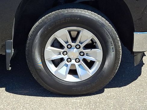 Used 2024 Chevrolet Silverado 1500 LT AWD/4WD image 29