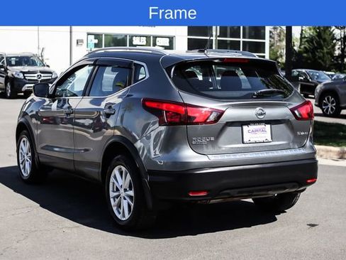 Used 2017 Nissan Rogue Sport SV w/ SV All-Weather Package AWD/4WD image 2