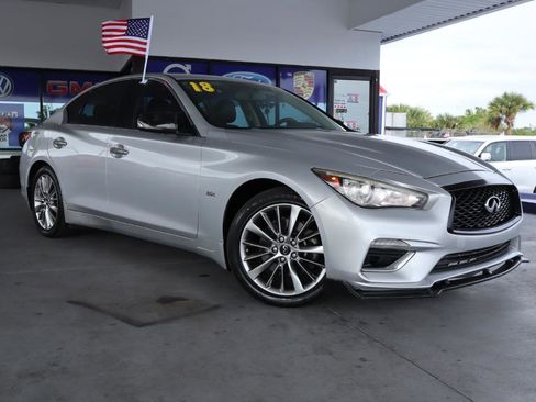 Used 2018 INFINITI Q50 Luxe w/ Essential Package (3.0T Luxe) image 3