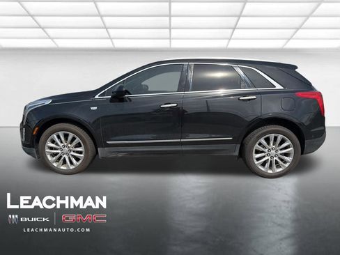 Used 2017 Cadillac XT5 Platinum w/ Driver Assist Package image 6